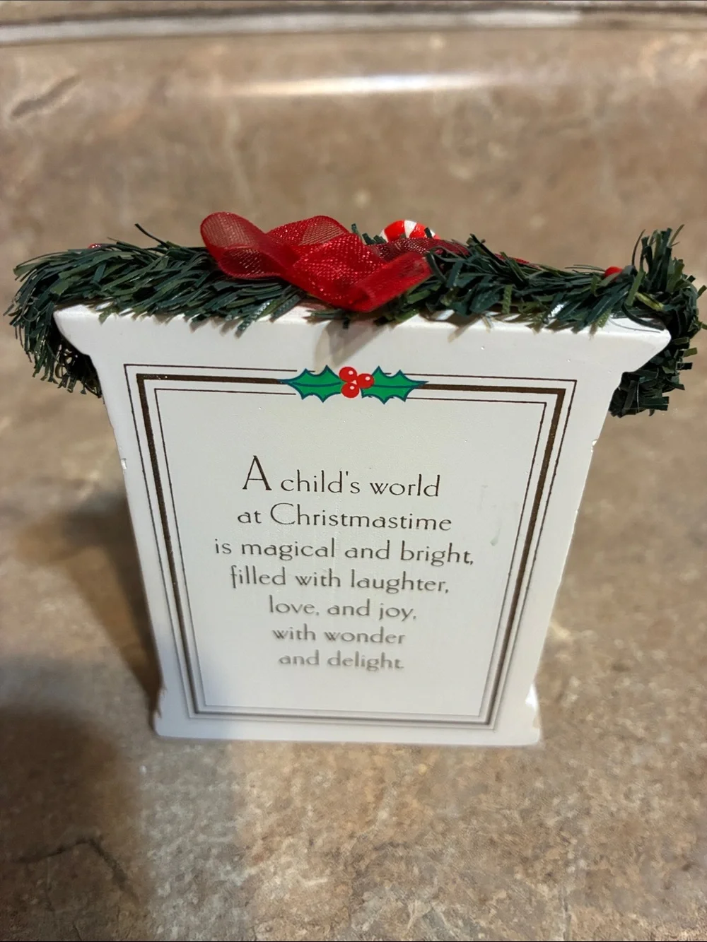 Hallmark Keepsake 2004 Reaching For Christmas